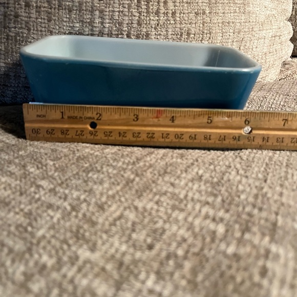 Pyrex Blue Bakeware Rectangular Dish - Picture 6 of 9